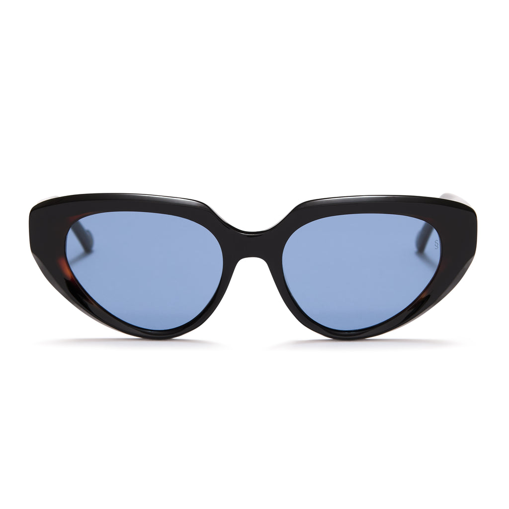 Jasmine in Black – SUNDAY SOMEWHERE Jasmine in Black – SUNDAY SOMEWHERE